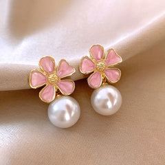 Pearl flower earrings